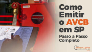 Imagem ilustrativa de documento de AVCB sendo analisado em computador.